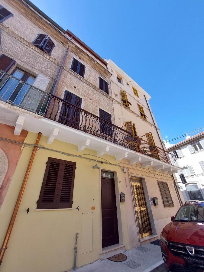 Affittacamere Casa Lilibet San Benedetto del Tronto Luaran gambar